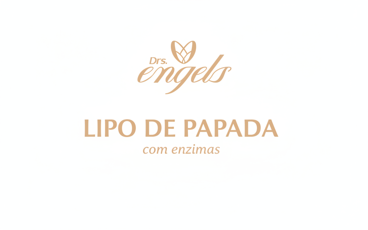 Paciente após lipo de papada mostrando contorno de mandíbula mais definido — clínica DRS. Engels, Ponta Grossa/PR.